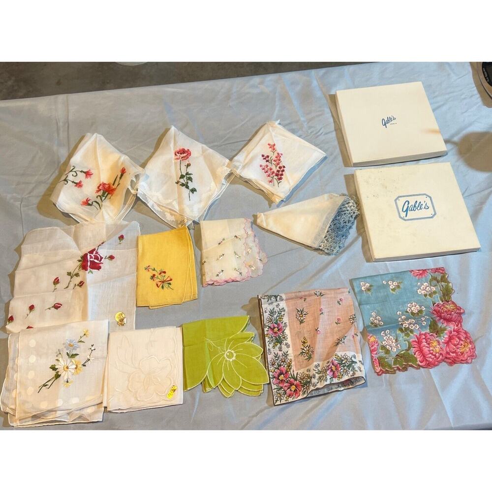 VINTAGE LOT of 12 Hankies Hanky's Handkerchief Floral Delicate Linen